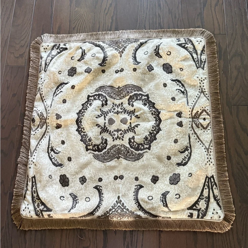 New! Kim Seybert Living Fringe Pillow Cover 26” Square